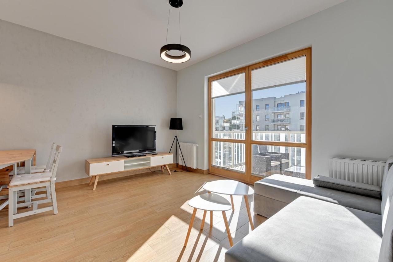 Holiday Apartment Near The Sea - Free Private Parking 그단스크 외부 사진